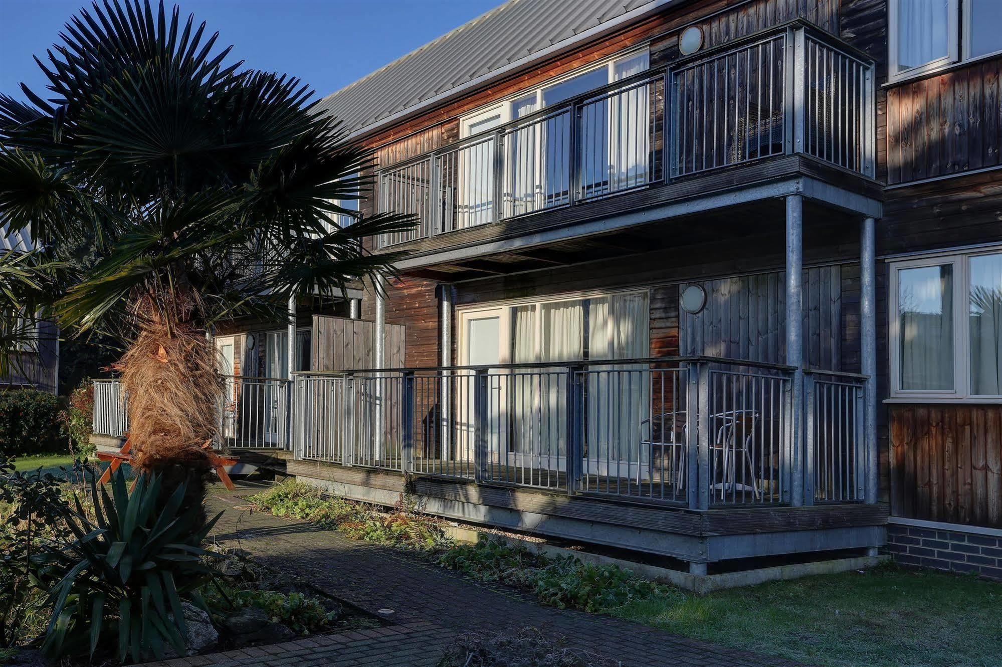 Best Western Plus Oaklands Hotel Thorpe St Andrew Exterior foto